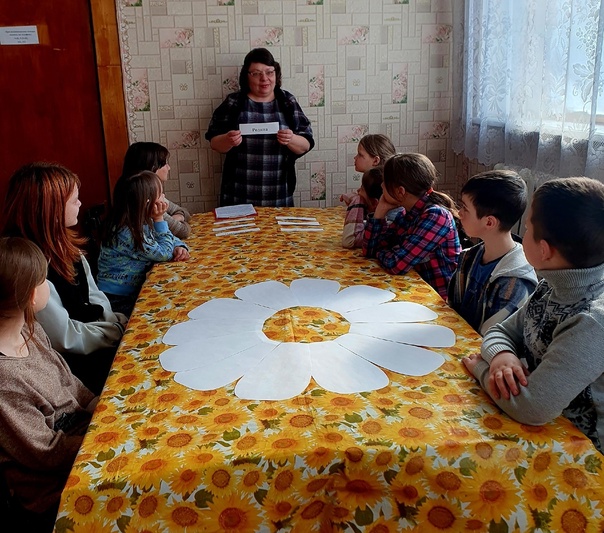 В Красноуральском СДК для детей, посещающих кружки, прошло нравственно – патриотическое мероприятие «Всё начинается с тебя»..