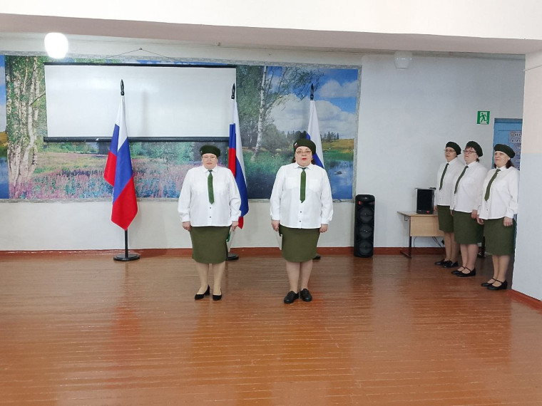 24 февраля в Красноуральской СОШ прошла торжественная линейка, посвящённая закрытию месячника оборонно-массовой и спортивной работы,.